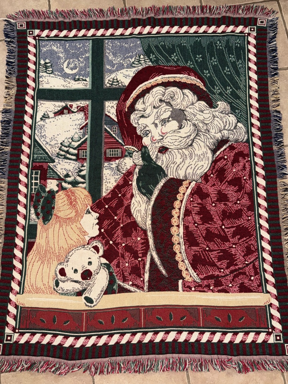 Goodwin Weavers Vintage Festive Santa Holiday Throw Blanket - Red & Green